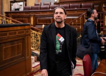 Francisco Sierra muestra en nombre del Grupo Plurinacional Sumar el “completo respaldo” a las demandas de la ‘Plataforma de Radiotelevisiones Públicas en Lucha’